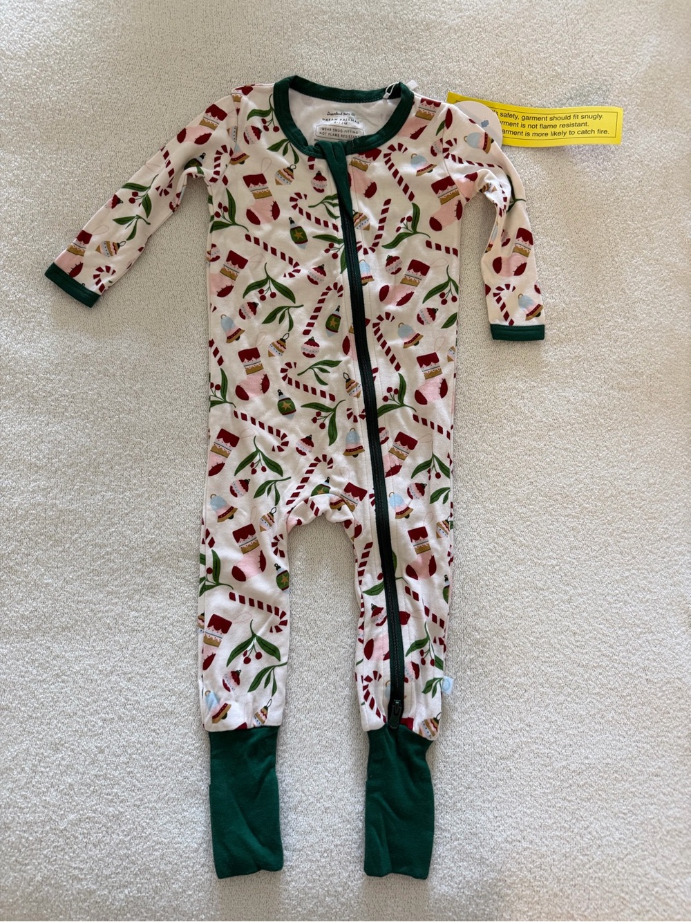 NWT Dreamland Baby Holiday Pajamas - Picture 3 of 4